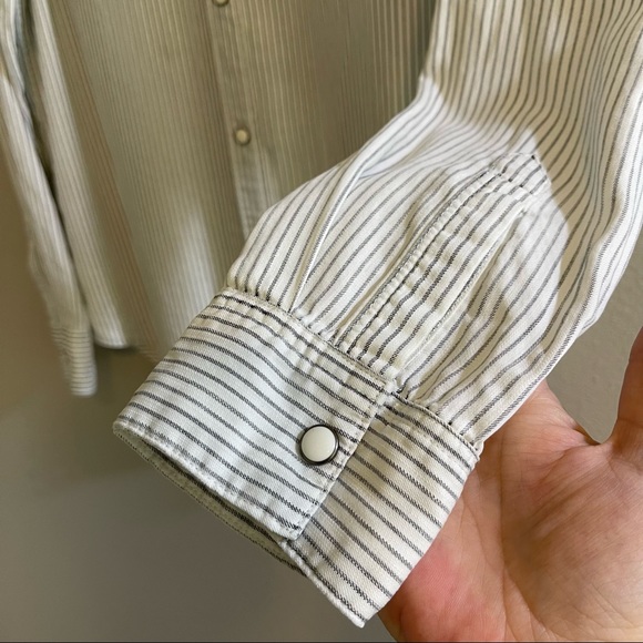 Rails Eliza Pinstripe Snap Button Down Top Size Medium White - Picture 3 of 10
